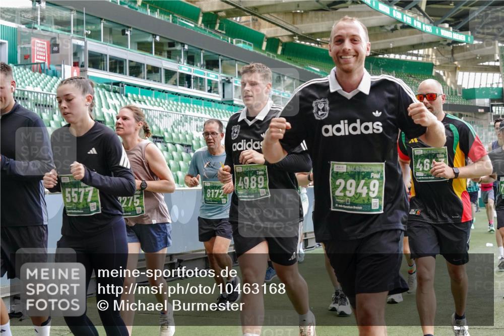 13.09.2026 - 21. swb-Marathon Bremen Michael Burmester http://msf.ph/oto/10463168 13.09.2026 13:12:41 Laufen im Stadion 118, 183, 265, 270, 278, 349, 514, 576, 695, 702, 703, 843, 933, 950, 1005, 1113, 1143, 1226, 1286, 1334, 1426, 1435, 1641, 1849, 1851, 1936, 1952, 1991, 2005, 2248, 2264, 2281, 2299, 2336, 2353, 2375, 2377, 2398, 2426, 2439, 2461, 2478, 2505, 2612, 2659, 2665, 2673, 2684, 2765, 2773, 2792, 2804, 2815, 2816, 2822, 2850, 2860, 2884, 2895, 2907, 2921, 2963, 2966, 2975, 2976, 3016, 3027, 3079, 3082, 3143, 3155, 3159, 3253, 3277, 3293, 3308, 3313, 3328, 3349, 3434, 551 meine-sportfotos.de