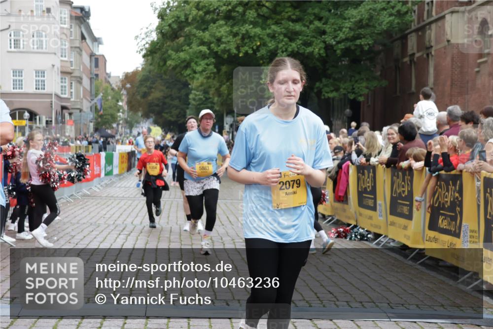 13.09.2026 - Kiel Lauf Yannick Fuchs http://msf.ph/oto/10463236 13.09.2026 09:55:18 Ziel 1354, 2079, 2186, 5883, 6102, 7322, 9117, 10609, 10743, 11564, 12514, 449, 1412, 1436, 2979, 3846, 4107, 4640, 4911, 4948, 5307, 6054, 6102, 6158, 6955, 7661, 7813, 7819, 7969, 8327, 9509, 9588, 9790, 9932, 10609, 10635, 11564, 1495, 2061, 5824, 5986, 7087, 7846, 8408, 11421, 3489, 4911, 5503, 5504, 7661, 8327 meine-sportfotos.de