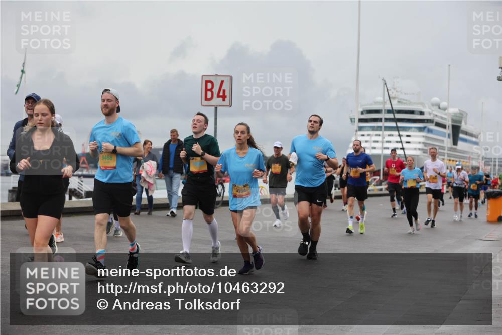 13.09.2026 - Kiel Lauf Andreas Tolksdorf http://msf.ph/oto/10463292 13.09.2026 12:03:29 Kiellinie 9468, 4, 3934 meine-sportfotos.de