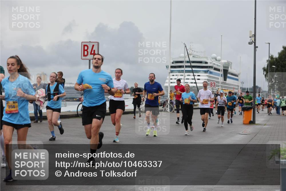 13.09.2026 - Kiel Lauf Andreas Tolksdorf http://msf.ph/oto/10463337 13.09.2026 12:03:30 Kiellinie 9934, 4, 12479, 11925, 3 meine-sportfotos.de