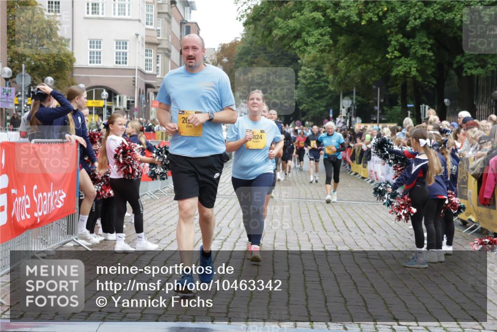 13.09.2026 - Kiel Lauf Yannick Fuchs http://msf.ph/oto/10463342 13.09.2026 09:55:29 Ziel 1354, 1495, 2061, 2186, 5824, 7322, 7846, 8408, 11421, 1354, 1412, 1436, 2079, 4107, 4640, 5307, 5883, 6054, 6102, 6158, 7322, 9117, 9588, 10609, 10635, 10743, 11564, 12514, 4121, 4174, 5986, 7087, 8976, 9226, 9741, 11962, 11970, 12142, 12261, 449, 1436, 2979, 3846, 4107, 4948, 5307, 6054, 6158, 6955, 7813, 7819, 7969, 9509, 9790, 9932 meine-sportfotos.de