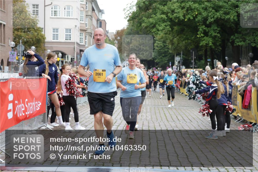 13.09.2026 - Kiel Lauf Yannick Fuchs http://msf.ph/oto/10463350 13.09.2026 09:55:29 Ziel 1354, 1495, 2061, 2186, 5824, 7322, 7846, 8408, 11421, 1354, 1412, 1436, 2079, 4107, 4640, 5307, 5883, 6054, 6102, 6158, 7322, 9117, 9588, 10609, 10635, 10743, 11564, 12514, 4121, 4174, 5986, 7087, 8976, 9226, 9741, 11962, 11970, 12142, 12261, 449, 1436, 2979, 3846, 4107, 4948, 5307, 6054, 6158, 6955, 7813, 7819, 7969, 9509, 9790, 9932 meine-sportfotos.de