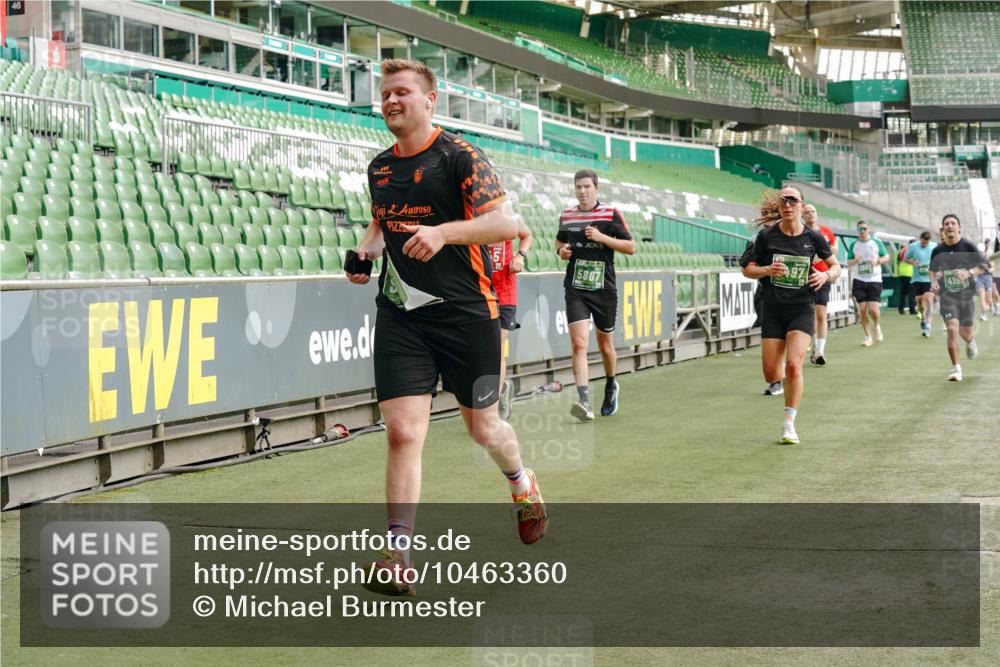 13.09.2026 - 21. swb-Marathon Bremen Michael Burmester http://msf.ph/oto/10463360 13.09.2026 12:55:53 Laufen im Stadion 201, 205, 307, 388, 411, 431, 465, 495, 655, 854, 876, 913, 926, 948, 1053, 1058, 1130, 1197, 1390, 1537, 1599, 1645, 1750, 1972, 2001, 2040, 2122, 2125, 2234, 2251, 2260, 2319, 2383, 2390, 2473, 2474, 2535, 2604, 2733, 2801, 2812, 2870, 2922, 2948, 3012, 3057, 3119, 3134, 3175, 3192, 3202, 3206, 3241, 3246, 3290, 3346, 3348, 3356, 3411, 3508, 3706, 3716, 3836, 4135, 4137, 4171, 4413, 4455, 4479, 4733, 5277, 5430, 5530, 6106, 2498, 3085 meine-sportfotos.de