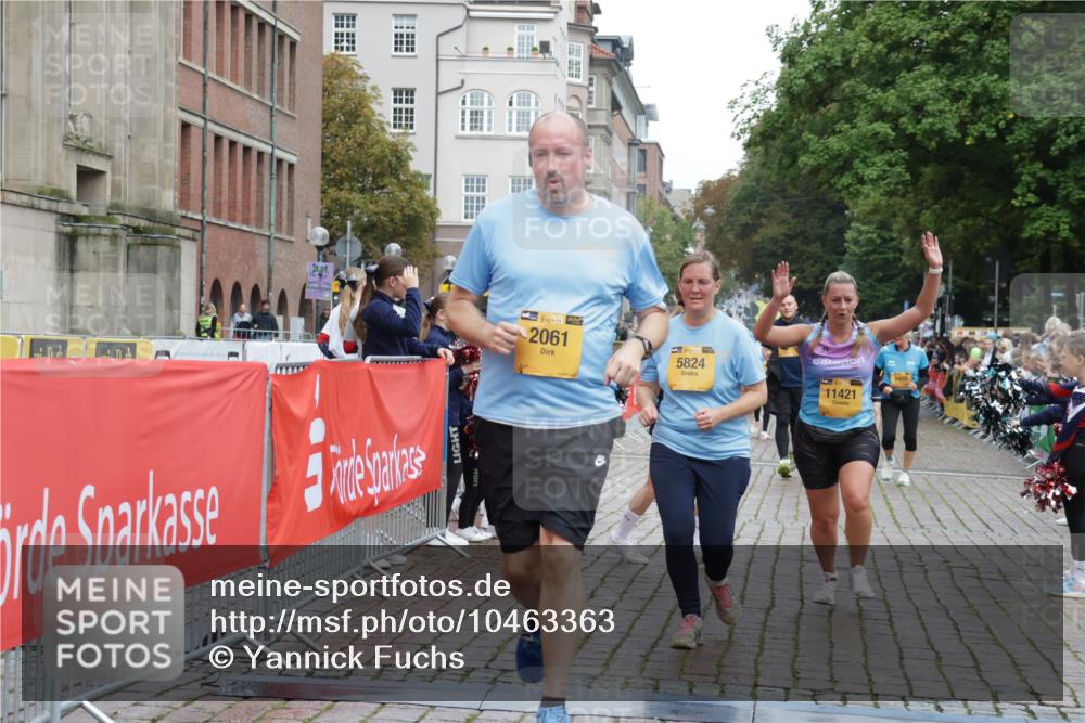 13.09.2026 - Kiel Lauf Yannick Fuchs http://msf.ph/oto/10463363 13.09.2026 09:55:30 Ziel 1495, 2061, 2186, 5824, 7846, 8408, 11421, 1354, 1412, 1436, 2079, 2186, 4107, 4640, 5307, 5883, 6054, 6102, 6158, 7322, 9117, 9588, 10609, 10635, 10743, 11564, 12514, 4121, 4174, 5986, 7087, 8976, 9226, 9741, 11962, 11970, 12142, 12261, 1436, 4107, 5307, 6054, 6158, 6955, 7813, 7819, 7969, 9509, 9790, 9932 meine-sportfotos.de