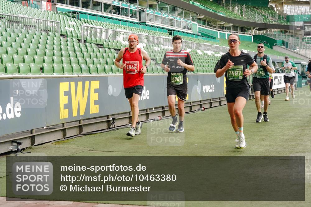 13.09.2026 - 21. swb-Marathon Bremen Michael Burmester http://msf.ph/oto/10463380 13.09.2026 12:55:54 Laufen im Stadion 201, 205, 307, 388, 411, 431, 465, 495, 655, 854, 876, 913, 926, 948, 1053, 1058, 1130, 1197, 1390, 1537, 1599, 1645, 1750, 1972, 2001, 2040, 2122, 2125, 2234, 2251, 2260, 2319, 2383, 2390, 2473, 2474, 2535, 2604, 2733, 2801, 2812, 2870, 2922, 2948, 3012, 3057, 3119, 3134, 3175, 3192, 3202, 3206, 3241, 3246, 3290, 3346, 3348, 3356, 3411, 3508, 3706, 3716, 3836, 4135, 4137, 4171, 4413, 4455, 4479, 4733, 5277, 5430, 5530, 6106, 2498, 3085 meine-sportfotos.de