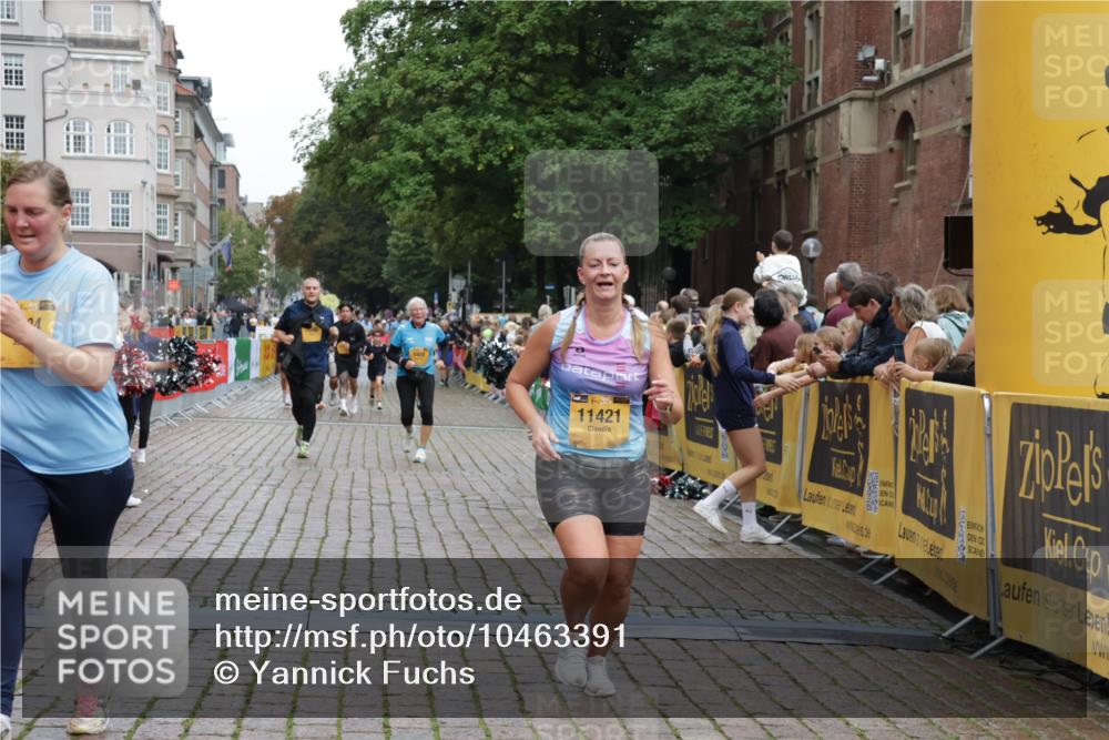 13.09.2026 - Kiel Lauf Yannick Fuchs http://msf.ph/oto/10463391 13.09.2026 09:55:32 Ziel 1495, 2061, 5824, 5986, 7087, 7846, 8408, 11421, 1354, 1412, 2079, 2186, 4640, 5883, 6102, 7322, 9117, 9588, 10609, 10635, 10743, 11564, 12514, 1589, 2227, 4121, 4174, 8248, 8976, 9226, 9399, 9741, 11962, 11970, 12142, 12261, 12463, 1436, 4107, 5307, 6054, 6158, 6955, 7969, 9509, 9790, 9932, 10635 meine-sportfotos.de