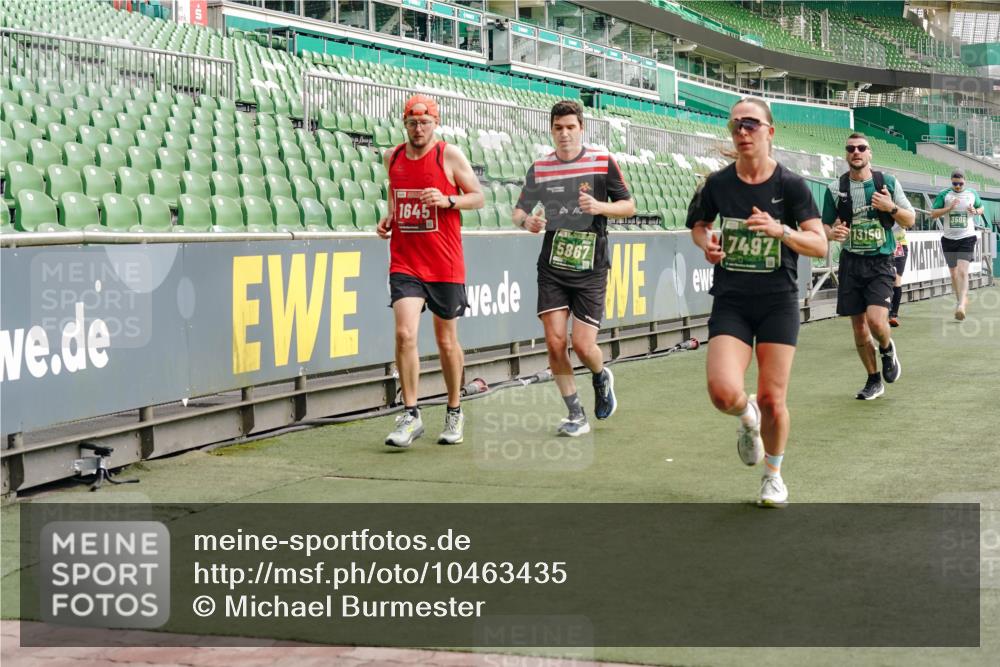 13.09.2026 - 21. swb-Marathon Bremen Michael Burmester http://msf.ph/oto/10463435 13.09.2026 12:55:54 Laufen im Stadion 201, 205, 307, 388, 411, 431, 465, 495, 655, 854, 876, 913, 926, 948, 1053, 1058, 1130, 1197, 1390, 1537, 1599, 1645, 1750, 1972, 2001, 2040, 2122, 2125, 2234, 2251, 2260, 2319, 2383, 2390, 2473, 2474, 2535, 2604, 2733, 2801, 2812, 2870, 2922, 2948, 3012, 3057, 3119, 3134, 3175, 3192, 3202, 3206, 3241, 3246, 3290, 3346, 3348, 3356, 3411, 3508, 3706, 3716, 3836, 4135, 4137, 4171, 4413, 4455, 4479, 4733, 5277, 5430, 5530, 6106, 2498, 3085 meine-sportfotos.de