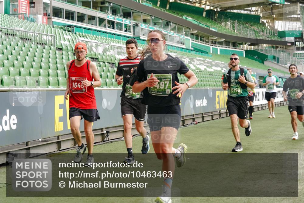 13.09.2026 - 21. swb-Marathon Bremen Michael Burmester http://msf.ph/oto/10463463 13.09.2026 12:55:55 Laufen im Stadion 201, 205, 307, 388, 411, 431, 465, 495, 655, 854, 876, 913, 926, 948, 1053, 1058, 1130, 1197, 1390, 1537, 1599, 1645, 1750, 1972, 2001, 2040, 2122, 2125, 2234, 2251, 2260, 2319, 2383, 2390, 2473, 2474, 2535, 2604, 2733, 2801, 2812, 2870, 2922, 2948, 3012, 3057, 3119, 3134, 3175, 3192, 3202, 3206, 3241, 3246, 3290, 3346, 3348, 3356, 3411, 3508, 3706, 3716, 3836, 4135, 4137, 4171, 4413, 4455, 4479, 4733, 5277, 5430, 5530, 6106, 2498, 3085 meine-sportfotos.de