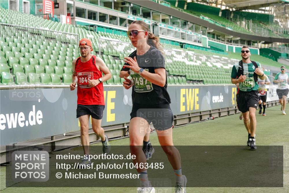 13.09.2026 - 21. swb-Marathon Bremen Michael Burmester http://msf.ph/oto/10463485 13.09.2026 12:55:55 Laufen im Stadion 201, 205, 307, 388, 411, 431, 465, 495, 655, 854, 876, 913, 926, 948, 1053, 1058, 1130, 1197, 1390, 1537, 1599, 1645, 1750, 1972, 2001, 2040, 2122, 2125, 2234, 2251, 2260, 2319, 2383, 2390, 2473, 2474, 2535, 2604, 2733, 2801, 2812, 2870, 2922, 2948, 3012, 3057, 3119, 3134, 3175, 3192, 3202, 3206, 3241, 3246, 3290, 3346, 3348, 3356, 3411, 3508, 3706, 3716, 3836, 4135, 4137, 4171, 4413, 4455, 4479, 4733, 5277, 5430, 5530, 6106, 2498, 3085 meine-sportfotos.de