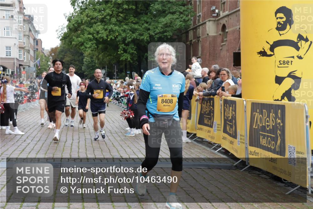 13.09.2026 - Kiel Lauf Yannick Fuchs http://msf.ph/oto/10463490 13.09.2026 09:55:39 Ziel 5824, 5986, 7087, 7846, 8408, 9741, 11962, 11970, 12142, 12261, 1354, 1412, 1495, 2061, 2079, 2186, 5824, 5883, 6102, 7322, 9117, 10609, 10743, 11421, 11564, 12514, 1176, 1589, 2227, 4121, 4174, 5056, 8248, 8521, 8976, 9226, 9399, 10267, 11886, 12463, 1412, 4640, 9588, 10635 meine-sportfotos.de