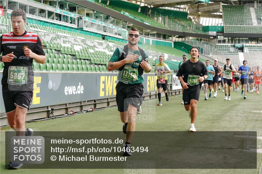 13.09.2026 - 21. swb-Marathon Bremen Michael Burmester http://msf.ph/oto/10463494 13.09.2026 12:55:56 Laufen im Stadion 201, 205, 307, 388, 411, 431, 465, 495, 655, 854, 876, 913, 926, 948, 1053, 1058, 1130, 1197, 1390, 1537, 1599, 1645, 1750, 1972, 2001, 2040, 2122, 2125, 2234, 2251, 2260, 2319, 2383, 2390, 2473, 2474, 2535, 2604, 2733, 2801, 2812, 2870, 2922, 2948, 3012, 3057, 3119, 3134, 3175, 3192, 3202, 3206, 3241, 3246, 3290, 3346, 3348, 3356, 3411, 3508, 3706, 3716, 3836, 4135, 4137, 4171, 4413, 4455, 4479, 4733, 5277, 5430, 5530, 6106, 2498, 3085 meine-sportfotos.de