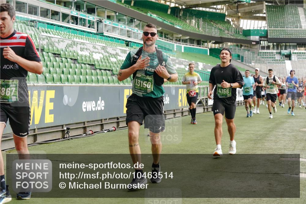 13.09.2026 - 21. swb-Marathon Bremen Michael Burmester http://msf.ph/oto/10463514 13.09.2026 12:55:56 Laufen im Stadion 201, 205, 307, 388, 411, 431, 465, 495, 655, 854, 876, 913, 926, 948, 1053, 1058, 1130, 1197, 1390, 1537, 1599, 1645, 1750, 1972, 2001, 2040, 2122, 2125, 2234, 2251, 2260, 2319, 2383, 2390, 2473, 2474, 2535, 2604, 2733, 2801, 2812, 2870, 2922, 2948, 3012, 3057, 3119, 3134, 3175, 3192, 3202, 3206, 3241, 3246, 3290, 3346, 3348, 3356, 3411, 3508, 3706, 3716, 3836, 4135, 4137, 4171, 4413, 4455, 4479, 4733, 5277, 5430, 5530, 6106, 2498, 3085 meine-sportfotos.de