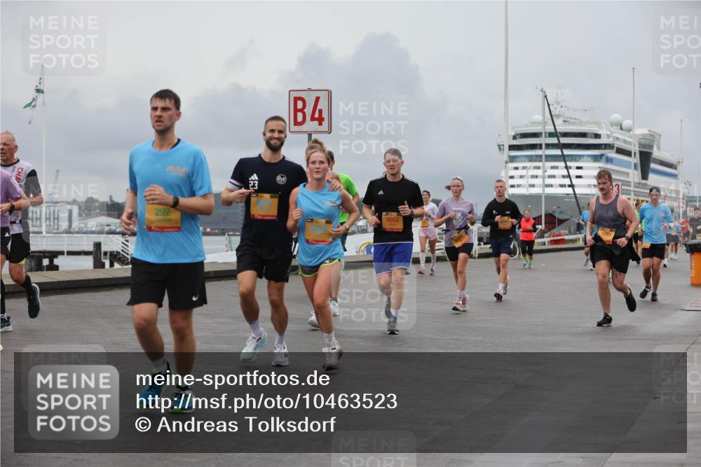 13.09.2026 - Kiel Lauf Andreas Tolksdorf http://msf.ph/oto/10463523 13.09.2026 12:03:47 Kiellinie 292, 4, 8652, 81, 3659 meine-sportfotos.de