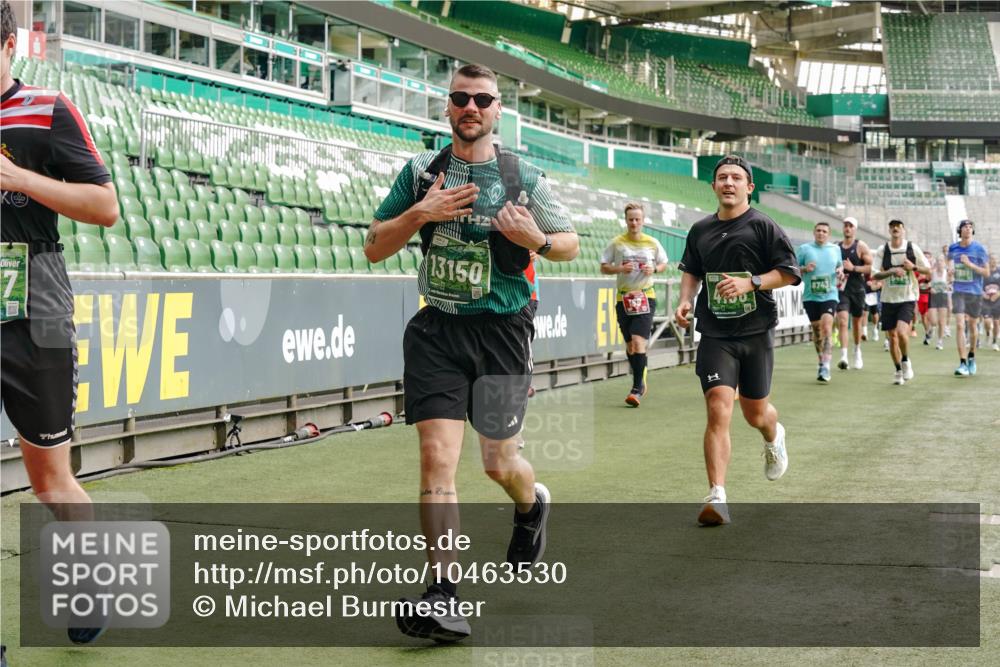 13.09.2026 - 21. swb-Marathon Bremen Michael Burmester http://msf.ph/oto/10463530 13.09.2026 12:55:56 Laufen im Stadion 201, 205, 307, 388, 411, 431, 465, 495, 655, 854, 876, 913, 926, 948, 1053, 1058, 1130, 1197, 1390, 1537, 1599, 1645, 1750, 1972, 2001, 2040, 2122, 2125, 2234, 2251, 2260, 2319, 2383, 2390, 2473, 2474, 2535, 2604, 2733, 2801, 2812, 2870, 2922, 2948, 3012, 3057, 3119, 3134, 3175, 3192, 3202, 3206, 3241, 3246, 3290, 3346, 3348, 3356, 3411, 3508, 3706, 3716, 3836, 4135, 4137, 4171, 4413, 4455, 4479, 4733, 5277, 5430, 5530, 6106, 2498, 3085 meine-sportfotos.de