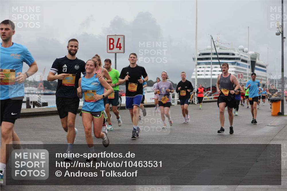 13.09.2026 - Kiel Lauf Andreas Tolksdorf http://msf.ph/oto/10463531 13.09.2026 12:03:47 Kiellinie 100, 9343, 4 meine-sportfotos.de