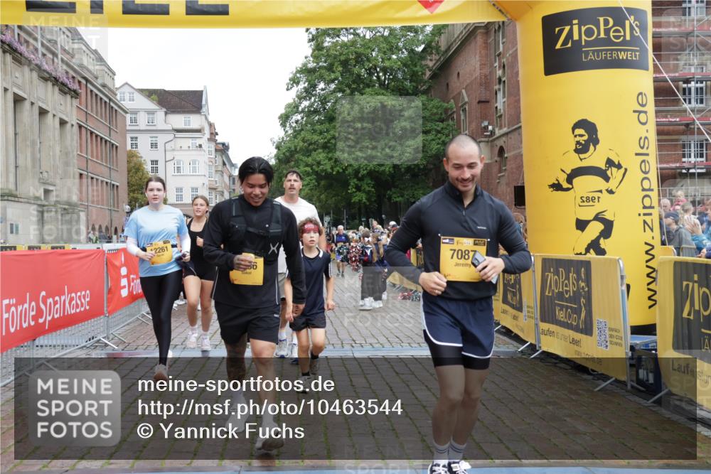 13.09.2026 - Kiel Lauf Yannick Fuchs http://msf.ph/oto/10463544 13.09.2026 09:55:42 Ziel 4174, 5986, 7087, 7846, 8408, 8976, 9226, 9741, 11962, 11970, 12142, 12261, 1354, 1495, 2061, 2079, 2186, 5824, 5883, 6102, 7322, 9117, 10609, 10743, 11421, 11564, 12514, 1176, 1589, 2227, 4121, 5056, 8248, 8521, 9399, 10248, 10267, 11886, 12463, 1412, 4640, 6102, 9588, 10609, 10635, 10743, 11564, 12514 meine-sportfotos.de