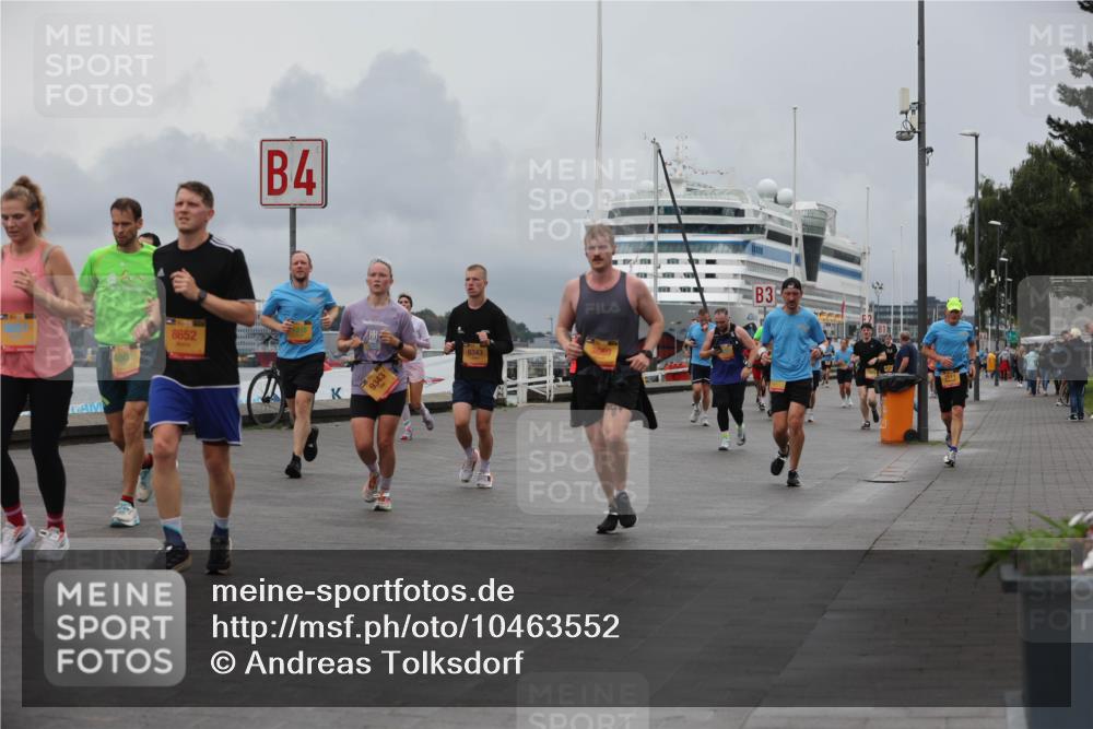 13.09.2026 - Kiel Lauf Andreas Tolksdorf http://msf.ph/oto/10463552 13.09.2026 12:03:48 Kiellinie 4601, 8652, 4, 6343, 3650, 3 meine-sportfotos.de