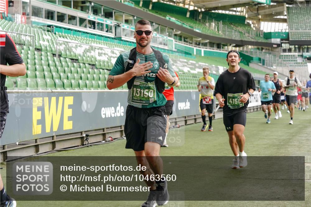 13.09.2026 - 21. swb-Marathon Bremen Michael Burmester http://msf.ph/oto/10463560 13.09.2026 12:55:57 Laufen im Stadion 201, 205, 307, 388, 411, 431, 465, 495, 655, 854, 876, 913, 926, 948, 1053, 1058, 1130, 1197, 1390, 1537, 1599, 1645, 1750, 1972, 2001, 2040, 2122, 2125, 2234, 2251, 2260, 2319, 2383, 2390, 2473, 2474, 2535, 2604, 2733, 2761, 2801, 2812, 2870, 2922, 2948, 3012, 3057, 3119, 3134, 3175, 3192, 3202, 3206, 3241, 3246, 3290, 3346, 3348, 3356, 3411, 3508, 3706, 3716, 3836, 4135, 4137, 4171, 4413, 4455, 4479, 4733, 5277, 5430, 5530, 6106, 2498, 3085 meine-sportfotos.de