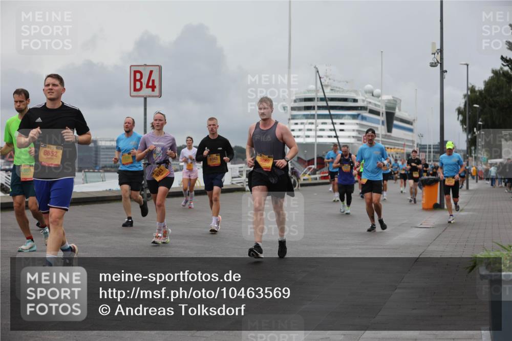 13.09.2026 - Kiel Lauf Andreas Tolksdorf http://msf.ph/oto/10463569 13.09.2026 12:03:49 Kiellinie 4601, 8652, 4, 9343, 6343, 3659 meine-sportfotos.de