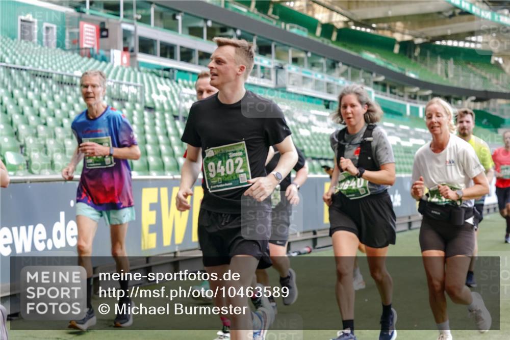 13.09.2026 - 21. swb-Marathon Bremen Michael Burmester http://msf.ph/oto/10463589 13.09.2026 13:12:47 Laufen im Stadion 118, 183, 270, 278, 349, 514, 576, 600, 695, 702, 703, 843, 933, 950, 1005, 1113, 1143, 1226, 1286, 1334, 1426, 1435, 1641, 1849, 1851, 1936, 1952, 1991, 2005, 2248, 2264, 2281, 2336, 2353, 2375, 2377, 2398, 2426, 2439, 2461, 2478, 2505, 2612, 2659, 2665, 2673, 2684, 2765, 2773, 2792, 2804, 2815, 2816, 2822, 2850, 2860, 2884, 2895, 2907, 2921, 2963, 2966, 2972, 2975, 2976, 3016, 3027, 3079, 3082, 3143, 3155, 3253, 3277, 3293, 3308, 3313, 3328, 3349, 3434 meine-sportfotos.de