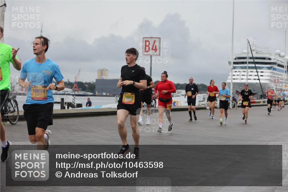 13.09.2026 - Kiel Lauf Andreas Tolksdorf http://msf.ph/oto/10463598 13.09.2026 12:04:00 Kiellinie 10619, 12427, 4, 3 meine-sportfotos.de