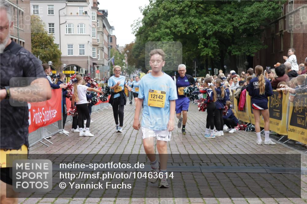 13.09.2026 - Kiel Lauf Yannick Fuchs http://msf.ph/oto/10463614 13.09.2026 09:55:47 Ziel 1589, 2227, 4121, 4174, 5986, 7087, 8248, 8976, 9226, 9399, 9741, 11962, 11970, 12142, 12261, 12463, 1354, 1495, 2061, 2079, 2186, 5824, 5883, 5986, 7087, 7322, 7846, 8408, 9117, 11421, 1176, 4388, 5056, 8521, 10248, 10267, 11886, 2079, 6102, 9117, 10609, 10743, 11564, 12514 meine-sportfotos.de