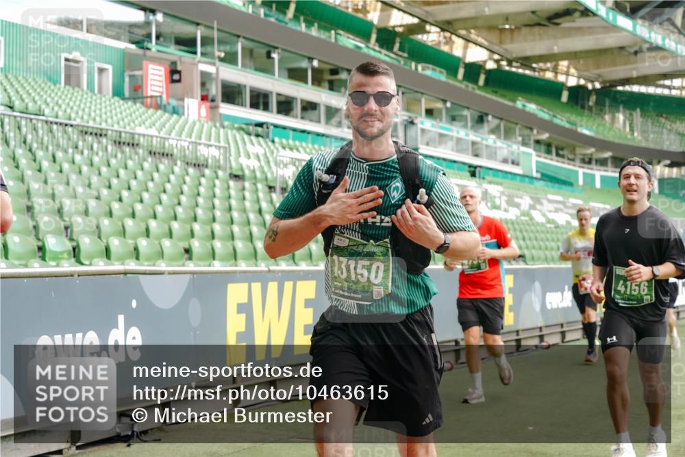 13.09.2026 - 21. swb-Marathon Bremen Michael Burmester http://msf.ph/oto/10463615 13.09.2026 12:55:57 Laufen im Stadion 201, 205, 307, 388, 411, 431, 465, 495, 655, 854, 876, 913, 926, 948, 1053, 1058, 1130, 1197, 1390, 1537, 1599, 1645, 1750, 1972, 2001, 2040, 2122, 2125, 2234, 2251, 2260, 2319, 2383, 2390, 2473, 2474, 2535, 2604, 2733, 2761, 2801, 2812, 2870, 2922, 2948, 3012, 3057, 3119, 3134, 3175, 3192, 3202, 3206, 3241, 3246, 3290, 3346, 3348, 3356, 3411, 3508, 3706, 3716, 3836, 4135, 4137, 4171, 4413, 4455, 4479, 4733, 5277, 5430, 5530, 6106, 2498, 3085 meine-sportfotos.de