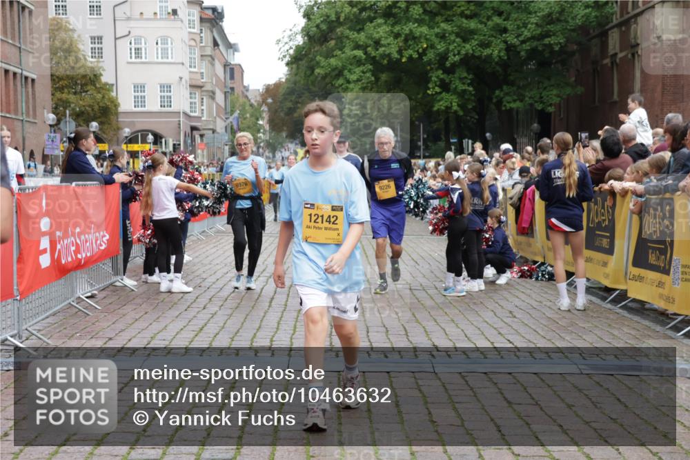 13.09.2026 - Kiel Lauf Yannick Fuchs http://msf.ph/oto/10463632 13.09.2026 09:55:47 Ziel 1589, 2227, 4121, 4174, 5986, 7087, 8248, 8976, 9226, 9399, 9741, 11962, 11970, 12142, 12261, 12463, 1354, 1495, 2061, 2079, 2186, 5824, 5883, 5986, 7087, 7322, 7846, 8408, 9117, 11421, 1176, 4388, 5056, 8521, 10248, 10267, 11886, 2079, 6102, 9117, 10609, 10743, 11564, 12514 meine-sportfotos.de