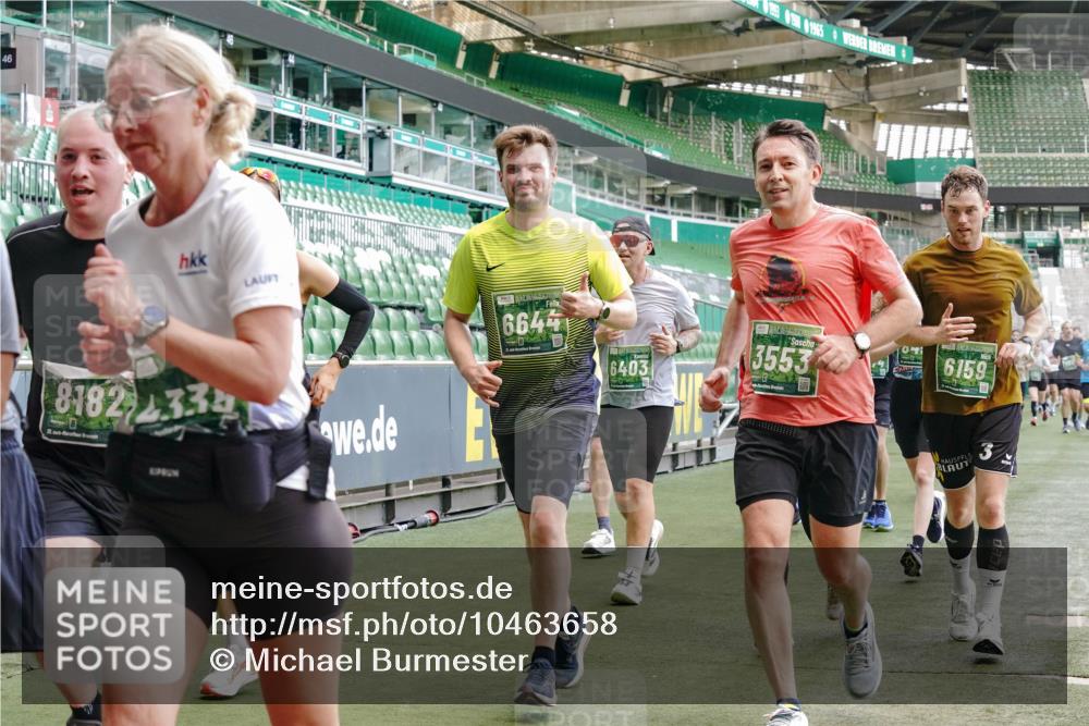 13.09.2026 - 21. swb-Marathon Bremen Michael Burmester http://msf.ph/oto/10463658 13.09.2026 13:12:48 Laufen im Stadion 118, 183, 270, 278, 349, 514, 576, 600, 695, 702, 703, 843, 933, 950, 1005, 1113, 1143, 1226, 1286, 1334, 1426, 1435, 1596, 1641, 1849, 1851, 1936, 1952, 1991, 2005, 2248, 2264, 2281, 2336, 2353, 2375, 2377, 2398, 2426, 2439, 2461, 2478, 2505, 2612, 2659, 2665, 2673, 2684, 2765, 2773, 2792, 2804, 2815, 2816, 2822, 2850, 2860, 2884, 2895, 2907, 2921, 2963, 2966, 2972, 2975, 2976, 3016, 3027, 3079, 3082, 3143, 3155, 3253, 3277, 3293, 3308, 3313, 3328, 3349, 3434 meine-sportfotos.de