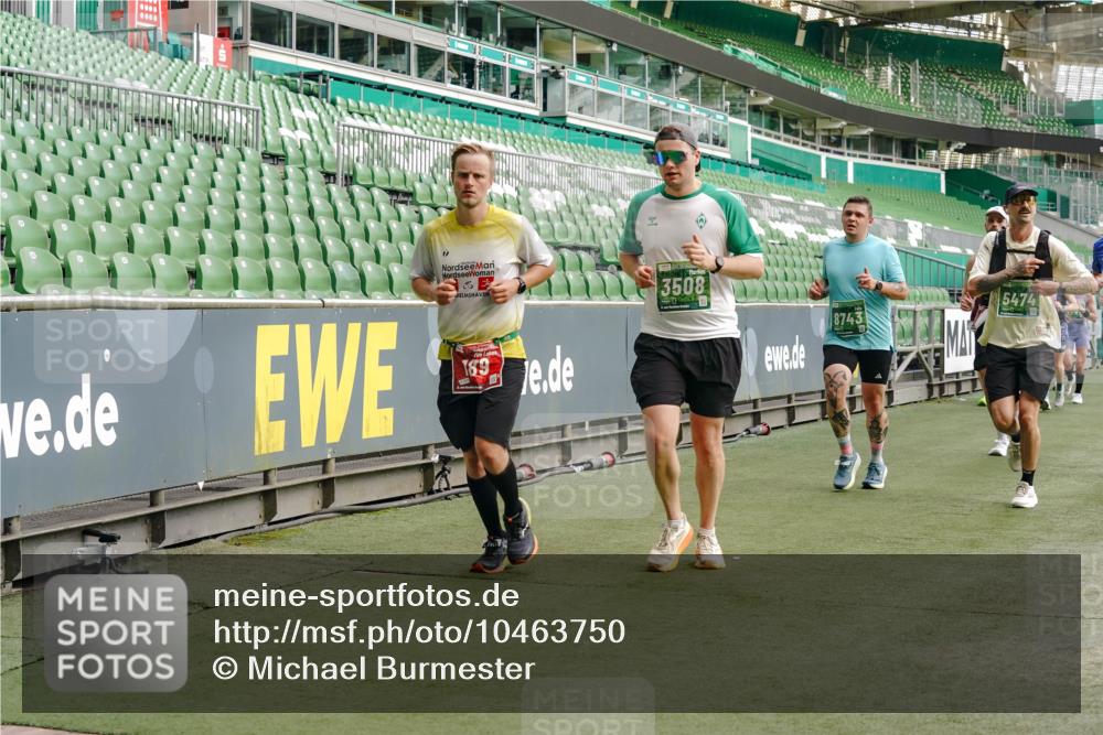 13.09.2026 - 21. swb-Marathon Bremen Michael Burmester http://msf.ph/oto/10463750 13.09.2026 12:56:00 Laufen im Stadion 201, 205, 307, 388, 411, 431, 465, 495, 655, 854, 876, 913, 926, 948, 1053, 1058, 1130, 1197, 1390, 1537, 1599, 1645, 1750, 1972, 2001, 2040, 2122, 2125, 2234, 2251, 2260, 2319, 2383, 2390, 2473, 2474, 2535, 2604, 2634, 2733, 2761, 2812, 2870, 2922, 2948, 3057, 3119, 3134, 3175, 3192, 3202, 3206, 3241, 3246, 3290, 3346, 3348, 3356, 3411, 3508, 3706, 3716, 3836, 4135, 4137, 4171, 4413, 4455, 4479, 4733, 5277, 5430, 5530, 6106, 2498, 3085 meine-sportfotos.de
