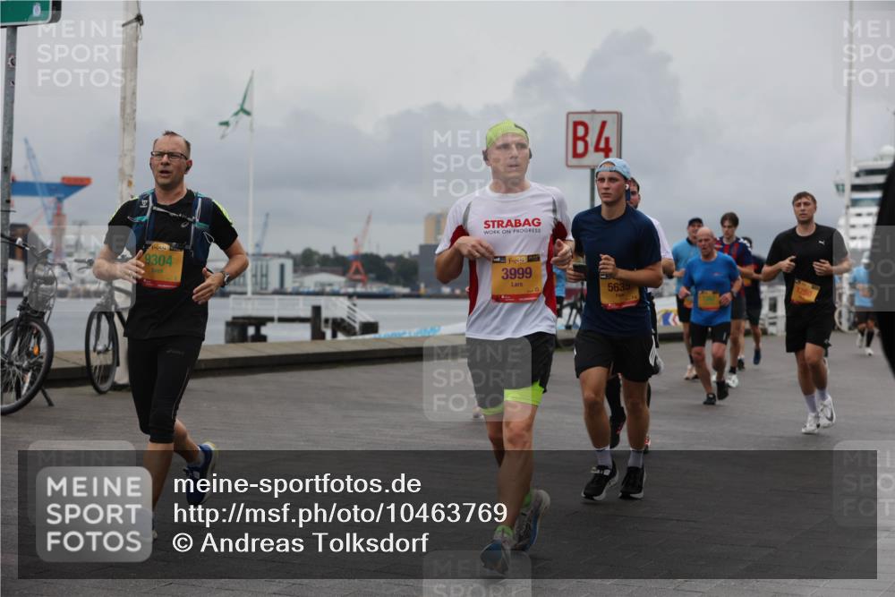 13.09.2026 - Kiel Lauf Andreas Tolksdorf http://msf.ph/oto/10463769 13.09.2026 12:04:18 Kiellinie 9304, 38, 3999, 4, 5635 meine-sportfotos.de