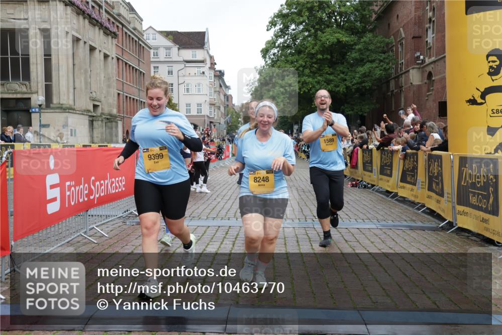 13.09.2026 - Kiel Lauf Yannick Fuchs http://msf.ph/oto/10463770 13.09.2026 09:55:56 Ziel 1176, 1589, 2227, 4121, 4174, 5056, 8248, 8521, 8976, 9226, 9399, 10248, 10267, 11886, 12463, 1495, 2061, 5824, 5986, 7087, 7846, 8408, 9226, 9741, 11421, 11962, 11970, 12142, 12261, 50, 51, 1961, 3228, 3229, 4388, 6172, 6515, 8832, 10787, 11357, 11385, 11790, 12735, 12736, 12752, 1354, 1495, 2079, 2186, 5883, 7322, 9117 meine-sportfotos.de