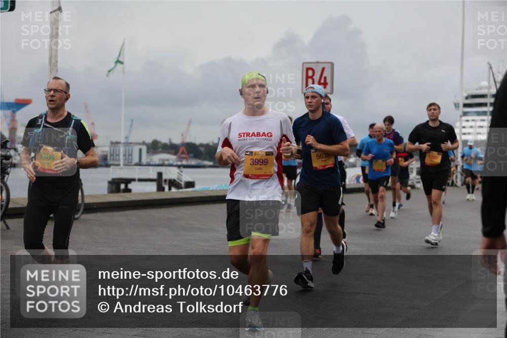 13.09.2026 - Kiel Lauf Andreas Tolksdorf http://msf.ph/oto/10463776 13.09.2026 12:04:18 Kiellinie 38, 9304, 4, 38, 3999, 5635, 1250 meine-sportfotos.de
