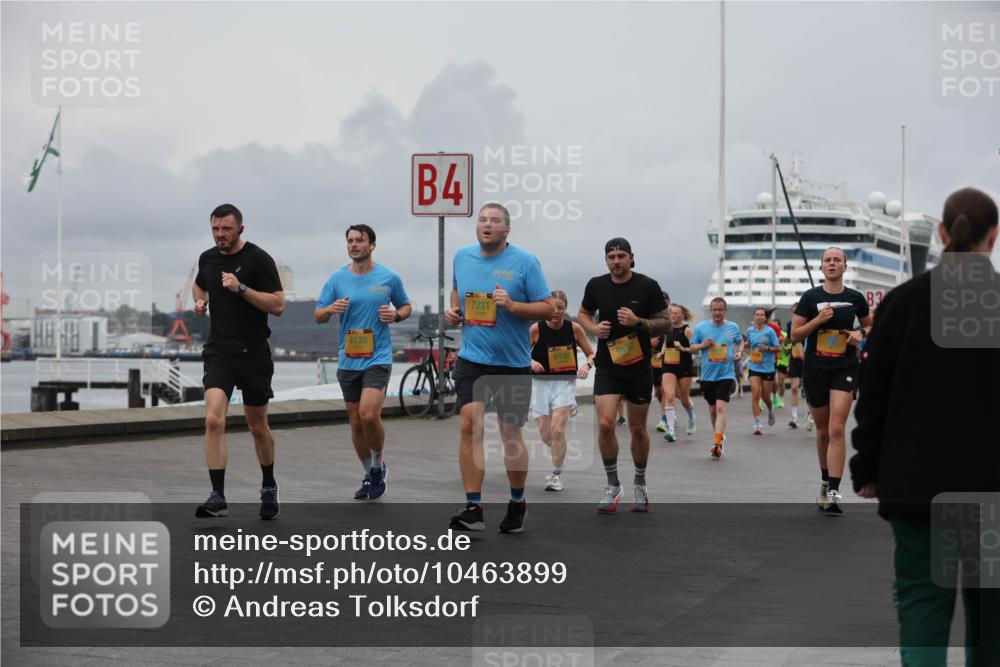 13.09.2026 - Kiel Lauf Andreas Tolksdorf http://msf.ph/oto/10463899 13.09.2026 12:04:24 Kiellinie 4130, 4, 7221, 8192, 3 meine-sportfotos.de