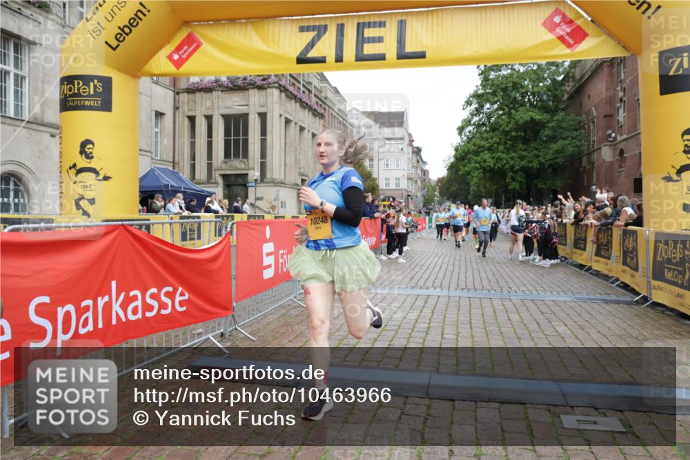 13.09.2026 - Kiel Lauf Yannick Fuchs http://msf.ph/oto/10463966 13.09.2026 09:56:04 Ziel 1176, 1961, 4388, 5056, 8521, 10248, 10267, 10787, 11357, 11385, 11886, 12752, 1589, 2227, 4121, 4174, 5824, 5986, 7087, 7846, 8248, 8408, 8976, 9226, 9399, 9741, 11962, 11970, 12142, 12261, 12463, 50, 51, 2949, 3228, 3229, 6172, 6515, 6968, 8832, 9115, 11790, 12735, 12736, 1495, 2061, 5824, 11421 meine-sportfotos.de