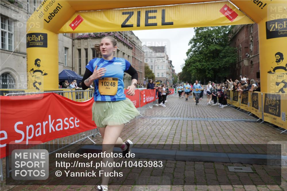 13.09.2026 - Kiel Lauf Yannick Fuchs http://msf.ph/oto/10463983 13.09.2026 09:56:05 Ziel 50, 51, 1176, 1961, 4388, 5056, 6515, 8521, 10248, 10267, 10787, 11357, 11385, 11886, 12735, 12736, 12752, 1589, 2227, 4121, 4174, 5986, 7087, 7846, 8248, 8408, 8976, 9226, 9399, 9741, 11962, 11970, 12142, 12261, 12463, 2949, 3228, 3229, 6172, 6968, 8832, 9115, 11790, 1495, 2061, 5824, 11421 meine-sportfotos.de