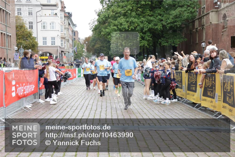 13.09.2026 - Kiel Lauf Yannick Fuchs http://msf.ph/oto/10463990 13.09.2026 09:56:06 Ziel 50, 51, 1176, 1961, 4388, 5056, 6172, 6515, 8521, 10248, 10267, 10787, 11357, 11385, 11790, 11886, 12735, 12736, 12752, 1589, 2227, 4121, 4174, 5056, 5986, 7087, 7846, 8248, 8408, 8521, 8976, 9226, 9399, 9741, 11962, 11970, 12142, 12261, 12463, 2949, 3228, 3229, 5940, 6968, 8832, 9115, 12037, 1495, 2061, 5824, 7846, 8408, 11421 meine-sportfotos.de