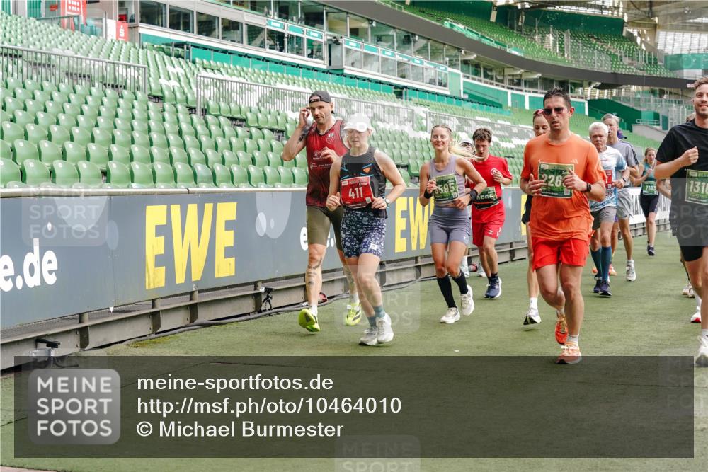 13.09.2026 - 21. swb-Marathon Bremen Michael Burmester http://msf.ph/oto/10464010 13.09.2026 12:56:05 Laufen im Stadion 201, 205, 307, 388, 411, 431, 465, 495, 655, 769, 854, 876, 913, 926, 948, 1058, 1130, 1197, 1390, 1537, 1599, 1601, 1645, 1750, 1972, 2001, 2040, 2122, 2125, 2234, 2251, 2260, 2319, 2383, 2390, 2473, 2474, 2535, 2604, 2634, 2671, 2733, 2761, 2812, 2922, 2948, 3057, 3119, 3134, 3175, 3192, 3202, 3241, 3246, 3290, 3346, 3348, 3356, 3411, 3458, 3508, 3706, 3716, 3813, 3836, 4135, 4137, 4171, 4413, 4455, 4479, 4733, 5277, 5430, 5530, 6106, 2498, 3085 meine-sportfotos.de