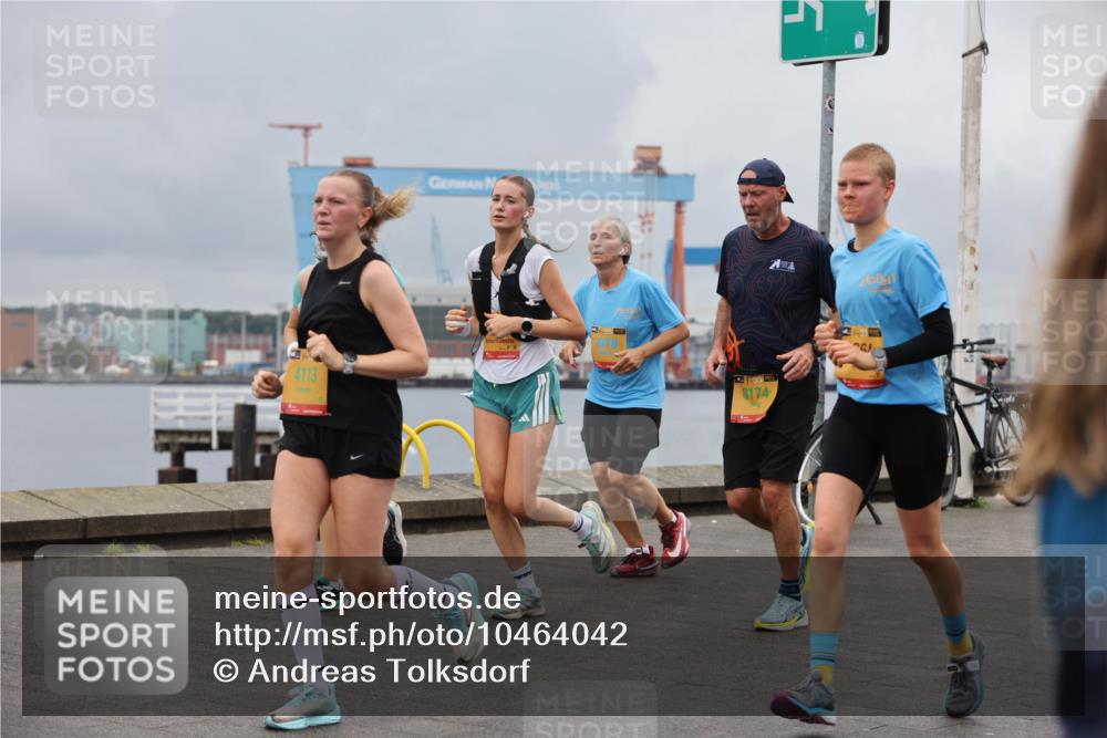 13.09.2026 - Kiel Lauf Andreas Tolksdorf http://msf.ph/oto/10464042 13.09.2026 12:04:33 Kiellinie 4113, 8174, 21 meine-sportfotos.de