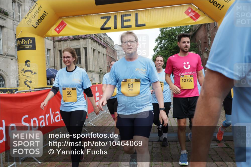 13.09.2026 - Kiel Lauf Yannick Fuchs http://msf.ph/oto/10464069 13.09.2026 09:56:16 Ziel 50, 51, 1961, 2949, 3228, 3229, 6172, 6515, 8832, 9115, 10787, 11357, 11385, 11790, 12735, 12736, 12752, 1176, 1589, 2227, 4121, 4174, 4388, 5056, 8248, 8521, 8976, 9226, 9399, 9741, 10248, 10267, 11886, 12142, 12463, 791, 1774, 5654, 5940, 6968, 8102, 10230, 12037, 5986, 7087, 7846, 8408, 9741, 11962, 11970, 12142, 12261 meine-sportfotos.de