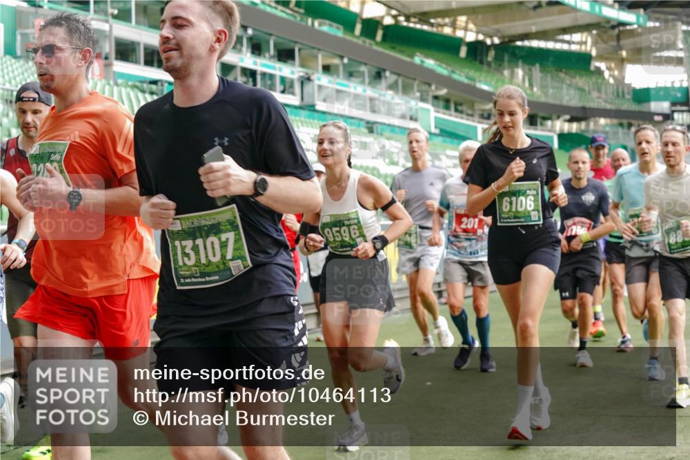 13.09.2026 - 21. swb-Marathon Bremen Michael Burmester http://msf.ph/oto/10464113 13.09.2026 12:56:06 Laufen im Stadion 201, 205, 307, 388, 411, 431, 465, 495, 655, 769, 854, 876, 913, 926, 948, 1058, 1130, 1197, 1390, 1537, 1599, 1601, 1645, 1750, 1972, 2001, 2040, 2122, 2125, 2234, 2251, 2260, 2319, 2383, 2390, 2473, 2474, 2535, 2604, 2634, 2671, 2733, 2761, 2812, 2922, 2948, 3057, 3119, 3134, 3175, 3192, 3202, 3241, 3246, 3290, 3346, 3348, 3356, 3411, 3458, 3508, 3706, 3716, 3813, 3836, 4135, 4137, 4171, 4413, 4455, 4479, 4733, 5277, 5430, 5530, 6106, 2498, 3085 meine-sportfotos.de