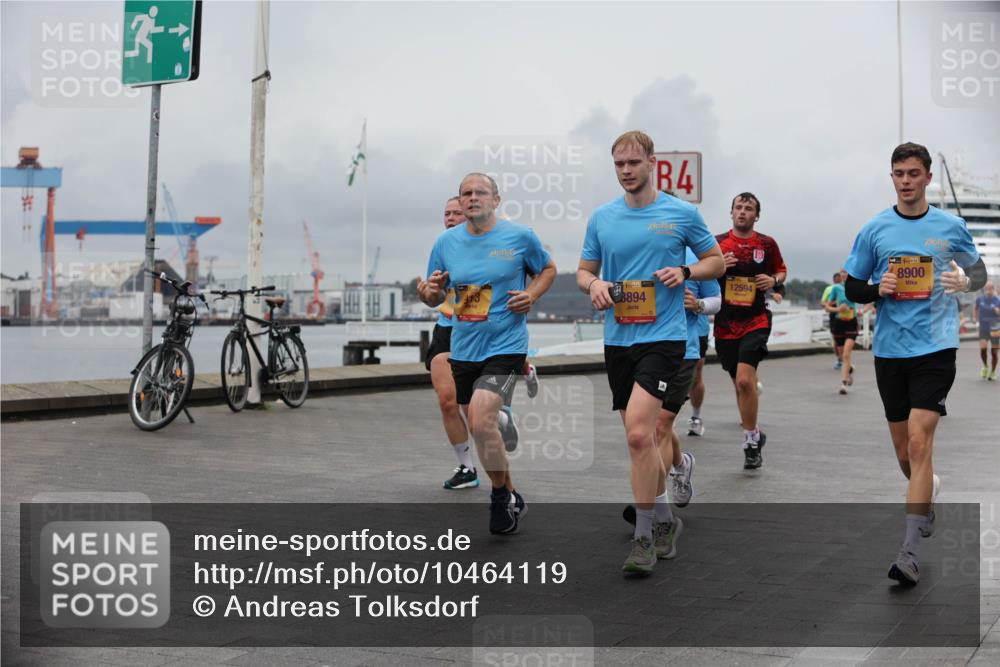 13.09.2026 - Kiel Lauf Andreas Tolksdorf http://msf.ph/oto/10464119 13.09.2026 12:04:38 Kiellinie 3, 3, 4, 39, 8894, 12594, 38, 8900 meine-sportfotos.de