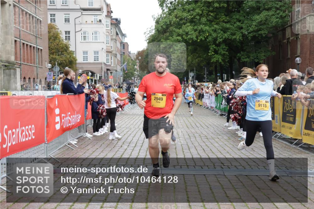 13.09.2026 - Kiel Lauf Yannick Fuchs http://msf.ph/oto/10464128 13.09.2026 09:56:23 Ziel 791, 2949, 5940, 6968, 8832, 9115, 12037, 50, 51, 1176, 1589, 1961, 2227, 3228, 3229, 4121, 4388, 5056, 6172, 6515, 8248, 8521, 8832, 9399, 10248, 10267, 10787, 11357, 11385, 11790, 11886, 12463, 12735, 12736, 12752, 1746, 1774, 2655, 5654, 8102, 10206, 10230, 12072, 4121, 4174, 8248, 8976, 9226, 9399, 9741, 12142 meine-sportfotos.de