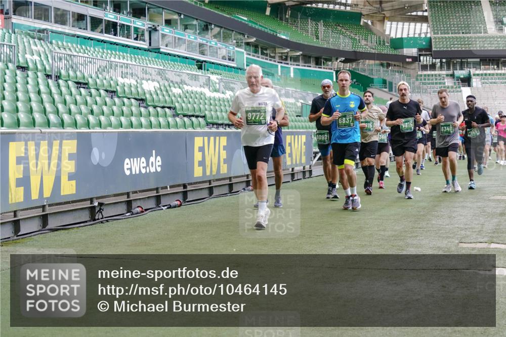 13.09.2026 - 21. swb-Marathon Bremen Michael Burmester http://msf.ph/oto/10464145 13.09.2026 13:12:56 Laufen im Stadion 118, 183, 270, 278, 349, 514, 576, 600, 695, 702, 703, 843, 933, 950, 1005, 1113, 1143, 1226, 1286, 1334, 1426, 1435, 1596, 1641, 1849, 1851, 1936, 1991, 2005, 2079, 2248, 2264, 2336, 2353, 2375, 2377, 2398, 2426, 2439, 2461, 2478, 2505, 2612, 2659, 2665, 2673, 2684, 2765, 2773, 2792, 2815, 2816, 2822, 2850, 2860, 2884, 2895, 2907, 2921, 2963, 2966, 2972, 2975, 2976, 3016, 3027, 3079, 3082, 3143, 3155, 3253, 3277, 3293, 3308, 3313, 3328, 3349, 3434 meine-sportfotos.de