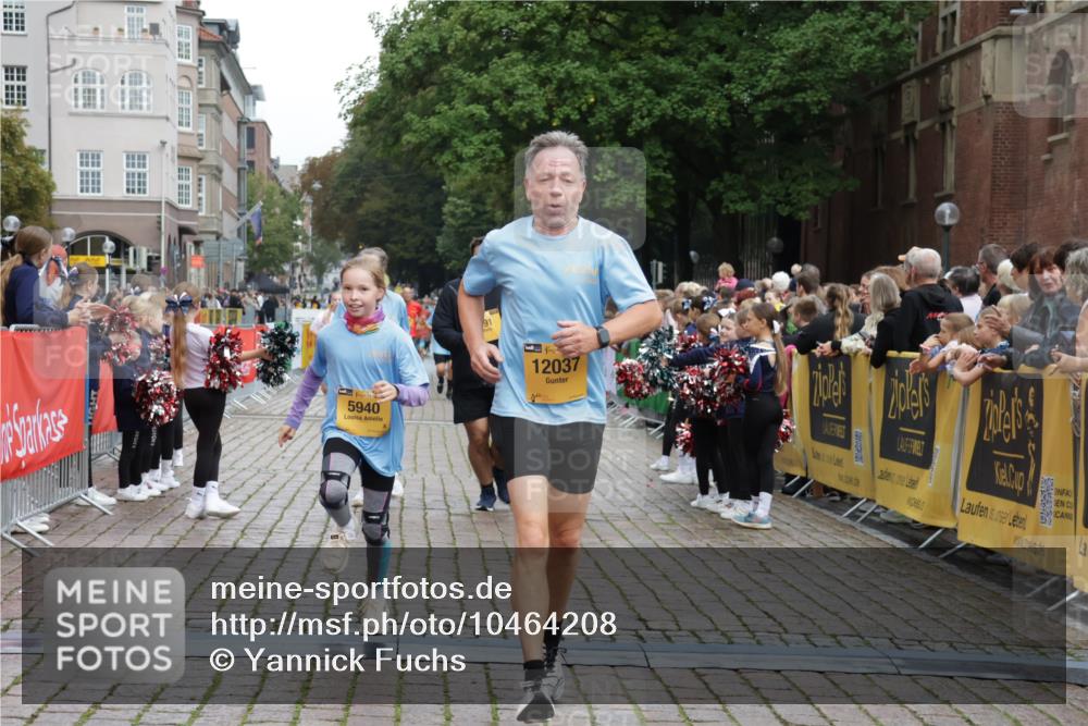 13.09.2026 - Kiel Lauf Yannick Fuchs http://msf.ph/oto/10464208 13.09.2026 09:56:29 Ziel 791, 2949, 5654, 5940, 6968, 8102, 9115, 10230, 12037, 50, 51, 1176, 1961, 3228, 3229, 4388, 5056, 6172, 6515, 8521, 8832, 10248, 10267, 10787, 11357, 11385, 11790, 11886, 12735, 12736, 12752, 1746, 1774, 2655, 4641, 4643, 5938, 7509, 7548, 10206, 12072, 1589, 2227, 4121, 4174, 5056, 8248, 8521, 8976, 9399, 12463 meine-sportfotos.de
