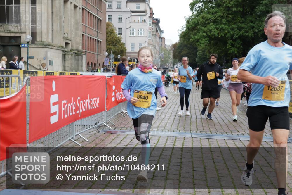 13.09.2026 - Kiel Lauf Yannick Fuchs http://msf.ph/oto/10464211 13.09.2026 09:56:30 Ziel 791, 1774, 2949, 5654, 5940, 6968, 8102, 9115, 10230, 12037, 50, 51, 1176, 1961, 2949, 3228, 3229, 4388, 5056, 6172, 6515, 8521, 8832, 9115, 10248, 10267, 10787, 11357, 11385, 11790, 11886, 12735, 12736, 12752, 1746, 2655, 4641, 4643, 5938, 7509, 7548, 10206, 12072, 1176, 1589, 2227, 4121, 5056, 8248, 8521, 9399, 10267, 11886, 12463 meine-sportfotos.de