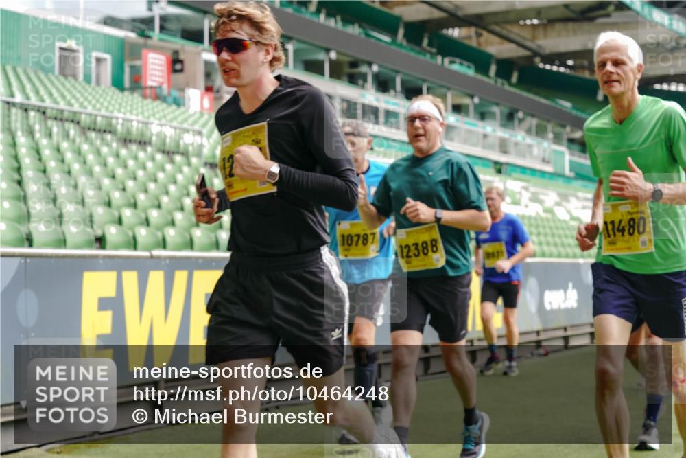 13.09.2026 - 21. swb-Marathon Bremen Michael Burmester http://msf.ph/oto/10464248 13.09.2026 10:35:08 Laufen im Stadion 10093, 10144, 10147, 10152, 10157, 10173, 10175, 10177, 10181, 10182, 10185, 10195, 10240, 10245, 10254, 10309, 10355, 10356, 10357, 10367, 10368, 10369, 10377, 10409, 10415, 10427, 10460, 10473, 10477, 10485, 10492, 10528, 10559, 10604, 10617, 10636, 10639, 10668, 10669, 10677, 10691, 10699, 10700, 10715, 10772, 10787, 10828, 10857, 10914, 10928, 11126, 11162, 11343, 11803, 11965, 10146, 10222 meine-sportfotos.de