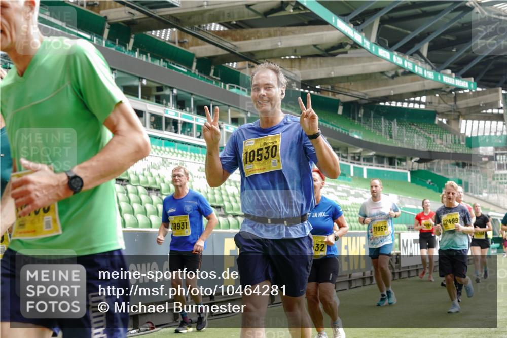 13.09.2026 - 21. swb-Marathon Bremen Michael Burmester http://msf.ph/oto/10464281 13.09.2026 10:35:09 Laufen im Stadion 10093, 10144, 10147, 10152, 10157, 10173, 10175, 10177, 10181, 10182, 10185, 10195, 10240, 10245, 10254, 10309, 10355, 10356, 10357, 10367, 10368, 10369, 10377, 10409, 10415, 10427, 10460, 10473, 10477, 10485, 10492, 10528, 10559, 10604, 10617, 10636, 10639, 10668, 10669, 10677, 10691, 10699, 10700, 10715, 10772, 10787, 10828, 10857, 10914, 10928, 11126, 11162, 11343, 11803, 11965, 10146, 10222 meine-sportfotos.de