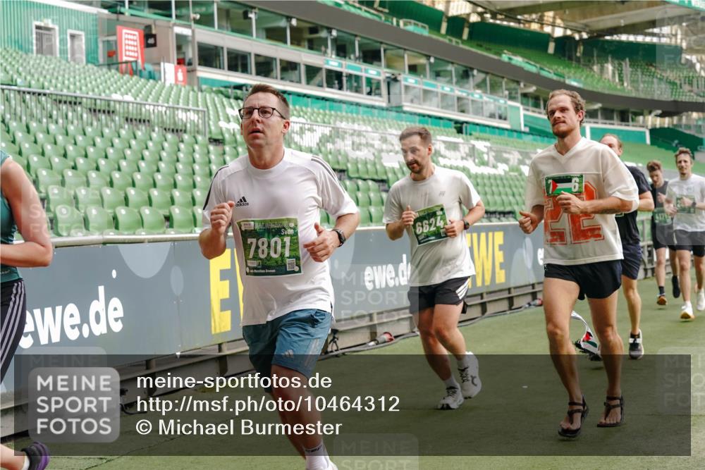 13.09.2026 - 21. swb-Marathon Bremen Michael Burmester http://msf.ph/oto/10464312 13.09.2026 12:56:11 Laufen im Stadion 205, 307, 388, 411, 431, 465, 495, 655, 769, 854, 857, 876, 913, 926, 948, 1058, 1130, 1197, 1390, 1537, 1599, 1601, 1645, 1750, 1972, 2001, 2040, 2122, 2125, 2234, 2251, 2260, 2319, 2383, 2473, 2474, 2535, 2604, 2634, 2671, 2761, 2812, 2922, 2948, 3057, 3119, 3134, 3175, 3192, 3202, 3246, 3290, 3346, 3348, 3411, 3458, 3508, 3706, 3716, 3813, 3836, 4135, 4137, 4171, 4413, 4455, 4479, 4733, 5277, 5430, 5530, 6106, 2498, 3085 meine-sportfotos.de