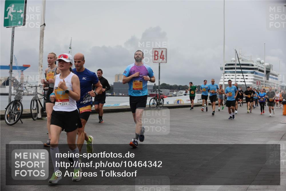 13.09.2026 - Kiel Lauf Andreas Tolksdorf http://msf.ph/oto/10464342 13.09.2026 12:04:47 Kiellinie 10819, 9053, 4, 3 meine-sportfotos.de